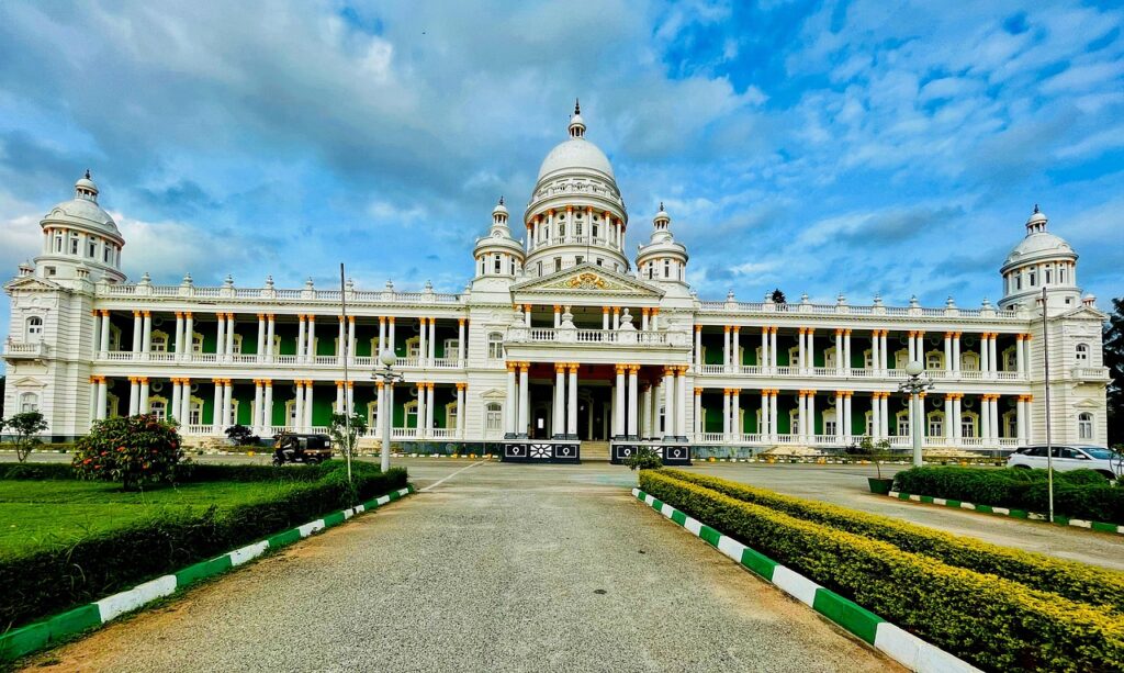 Lalitha Mahal palace is the best place to visit in Mysore
